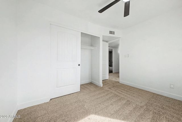 948 S ALMA SCHOOL Road 8, Mesa, AZ 85210