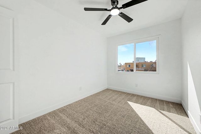 948 S ALMA SCHOOL Road 8, Mesa, AZ 85210