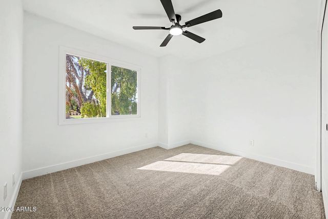 948 S ALMA SCHOOL Road 8, Mesa, AZ 85210