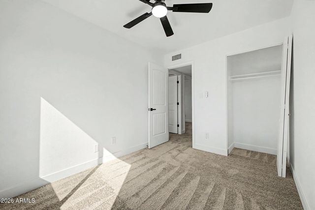 948 S ALMA SCHOOL Road 8, Mesa, AZ 85210