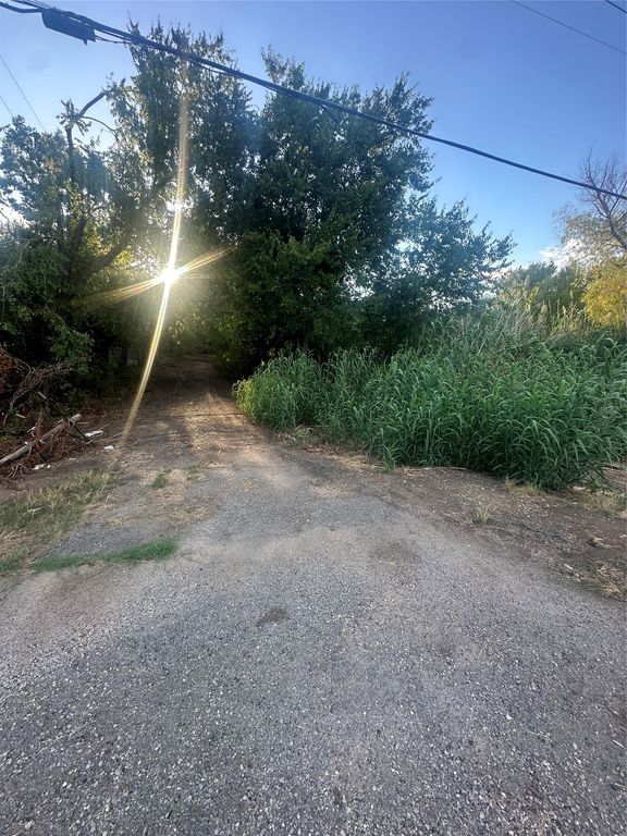 5851 Fm 663, Midlothian, TX 76065 — exterior