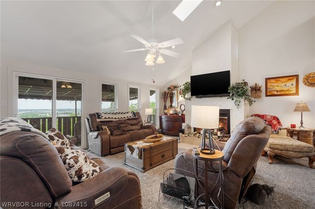 3301 Royal Scots Wy, Fort Smith, AR 72908