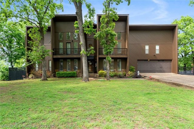 3301 Royal Scots Wy, Fort Smith, AR 72908