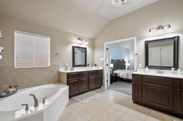 424 Atlanta Park DR, Georgetown, TX 78628