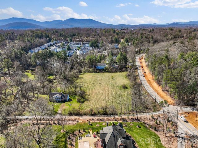 99999 New Haw Creek Road, Asheville, NC 28805