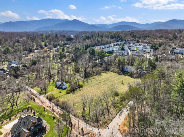 99999 New Haw Creek Road, Asheville, NC 28805