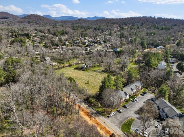 99999 New Haw Creek Road, Asheville, NC 28805