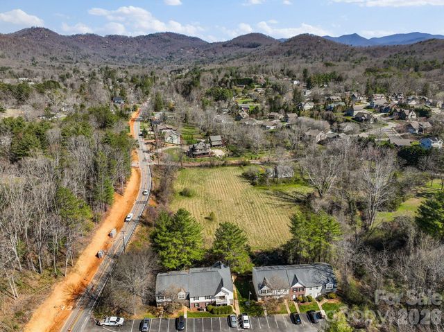 99999 New Haw Creek Road, Asheville, NC 28805