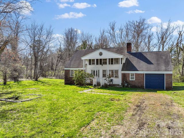99999 New Haw Creek Road, Asheville, NC 28805