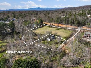 99999 New Haw Creek Road, Asheville, NC 28805