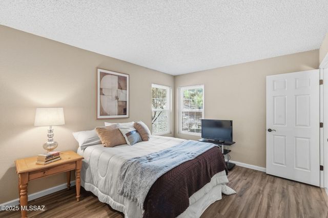 6414 N Tierra de las Catalinas Apt 31, Tucson, AZ 85718