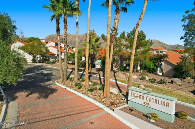 6414 N Tierra de las Catalinas Apt 31, Tucson, AZ 85718