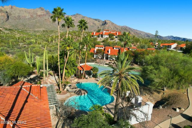 6414 N Tierra de las Catalinas Apt 31, Tucson, AZ 85718