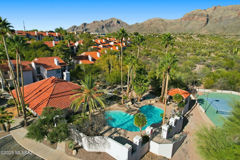 6414 N Tierra de las Catalinas Apt 31, Tucson, AZ 85718