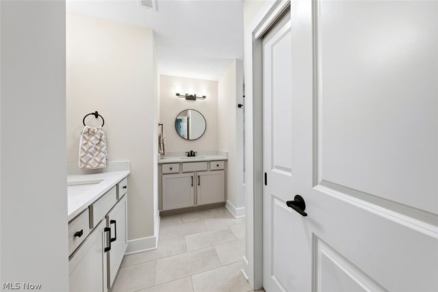 362 Oakmoor Avenue, Bay Village, OH 44140