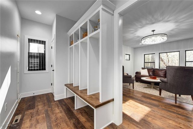 362 Oakmoor Avenue, Bay Village, OH 44140