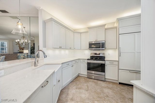 8380 Excalibur CIR H2, Naples, FL 34108