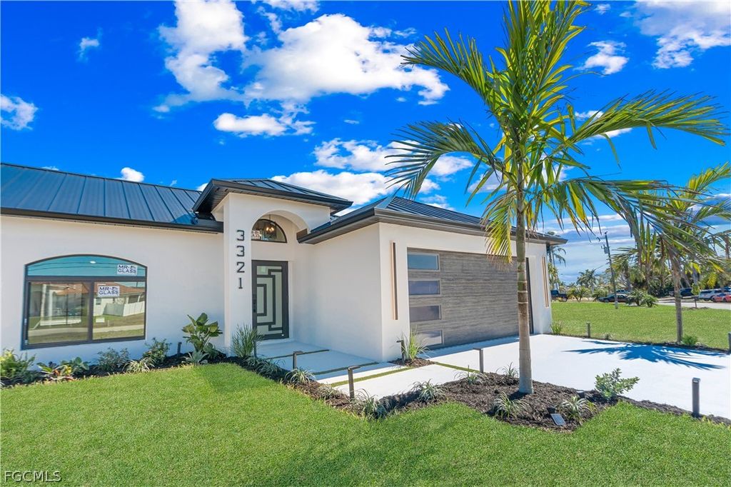 Image 10 of property listing at 3321 SW 29th AVE, Cape Coral, FL 33914