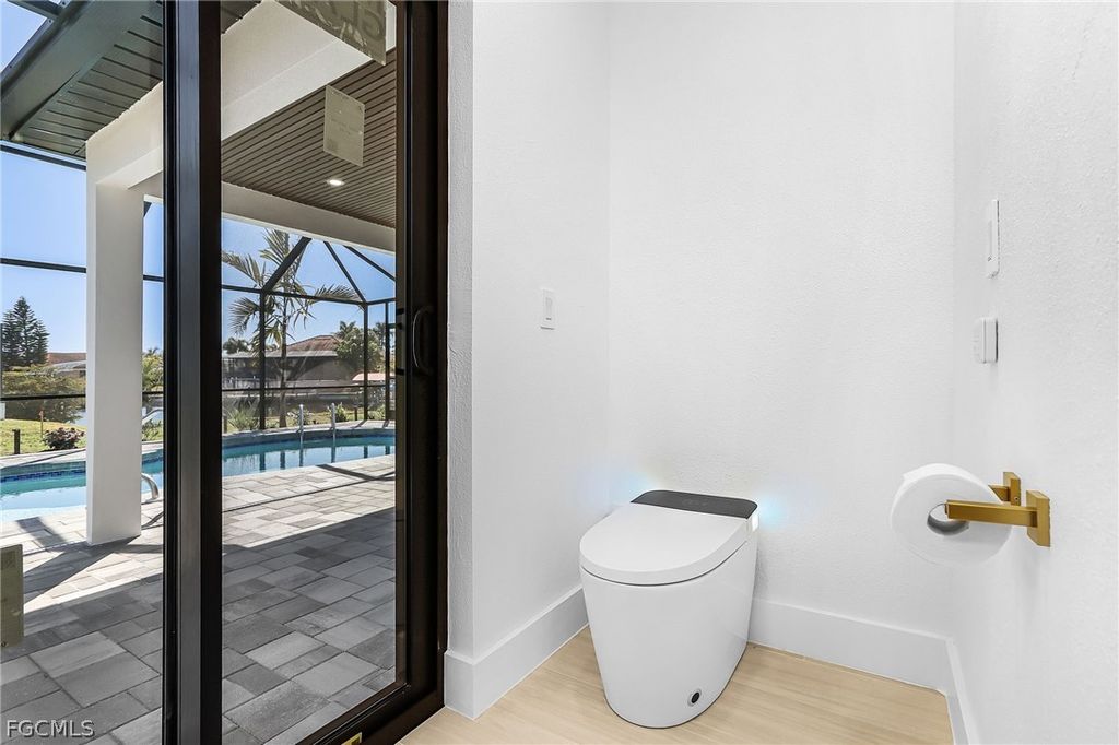 Image 32 of property listing at 3321 SW 29th AVE, Cape Coral, FL 33914