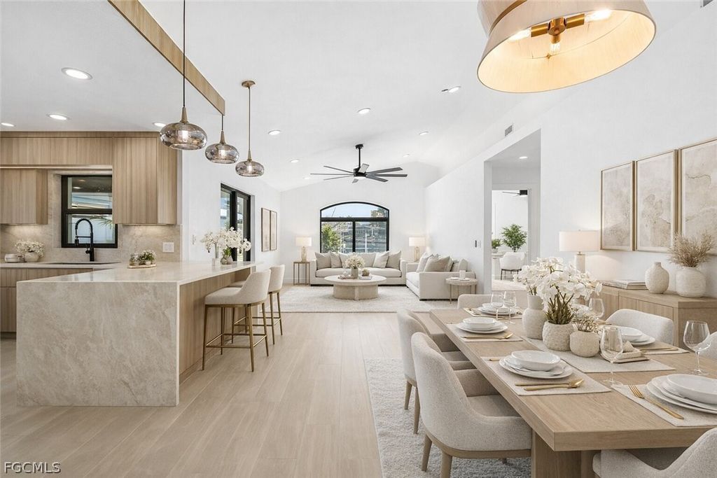 Image 4 of property listing at 3321 SW 29th AVE, Cape Coral, FL 33914