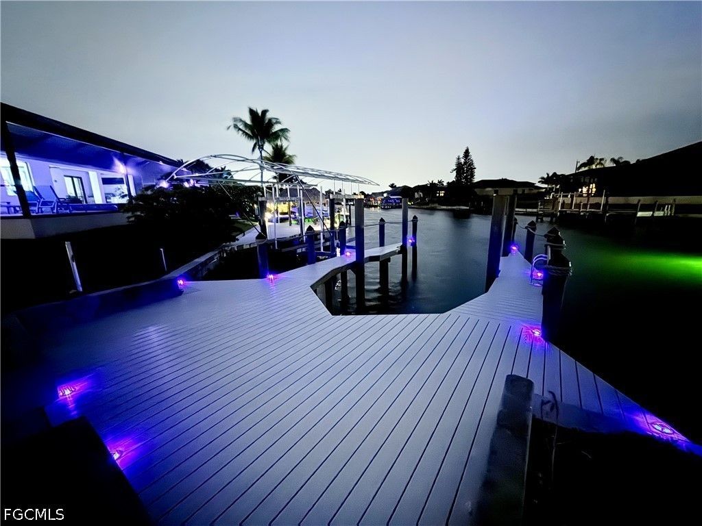 Image 43 of property listing at 3321 SW 29th AVE, Cape Coral, FL 33914