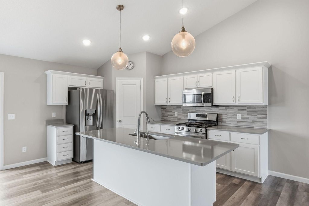 19714 English Avenue N, Forest Lake, MN 55025 — photo 4