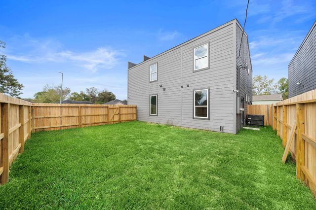 3507 Wilmington Street A, Houston, TX 77051