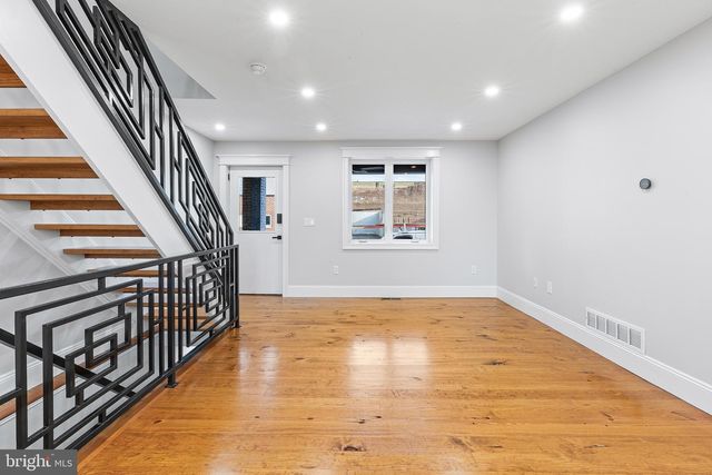 3318 SALMON ST, Philadelphia, PA 19134