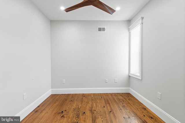 3318 SALMON ST, Philadelphia, PA 19134