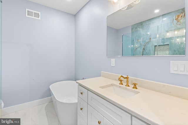 3318 SALMON ST, Philadelphia, PA 19134