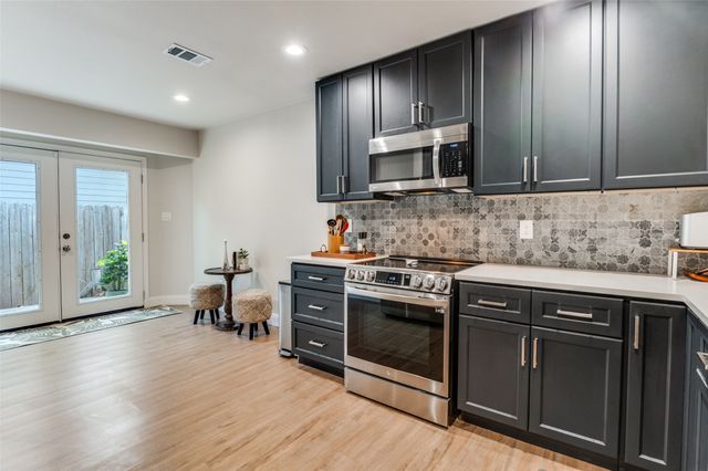 10537 Egret Lane, Dallas, TX 75230