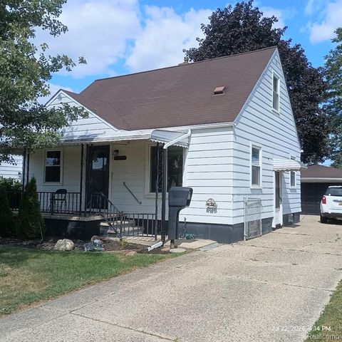 25880 Groveland Street, Roseville, MI 48066