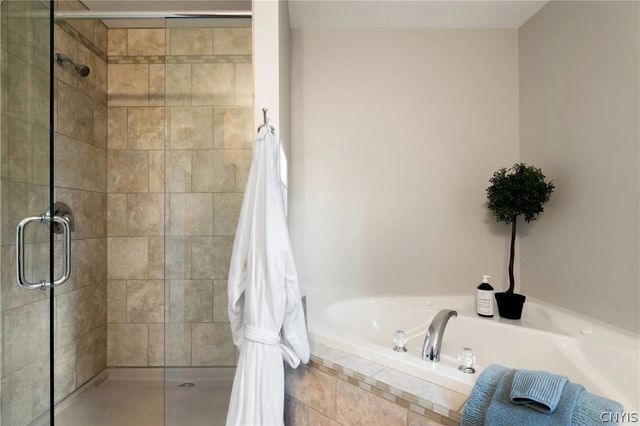 10 Calloway Drive, Owasco, NY 13021