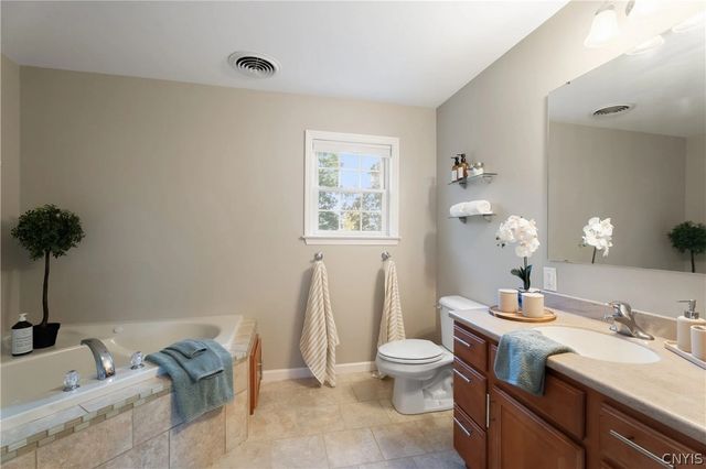 10 Calloway Drive, Owasco, NY 13021