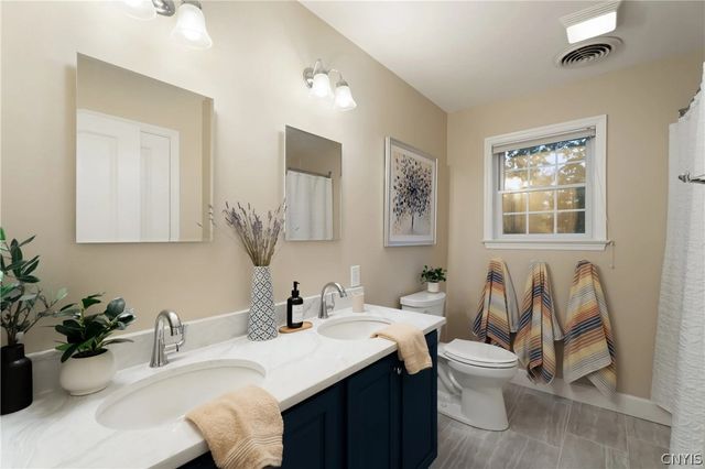 10 Calloway Drive, Owasco, NY 13021