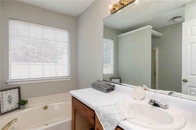 2812 Amhurst Way NW, Kennesaw, GA 30144