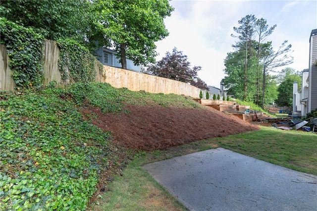 2812 Amhurst Way NW, Kennesaw, GA 30144