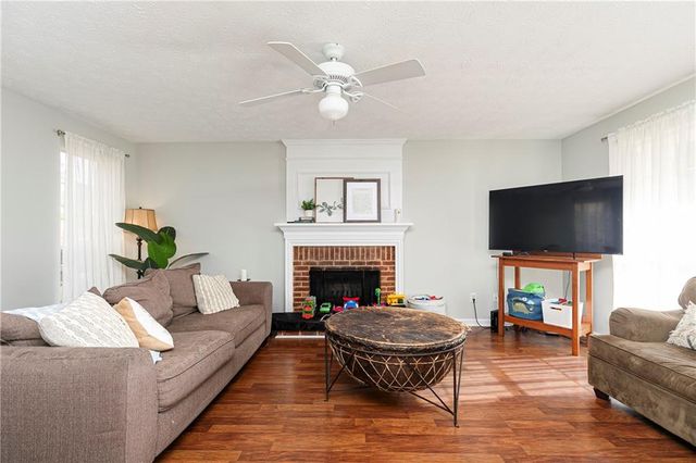 2812 Amhurst Way NW, Kennesaw, GA 30144