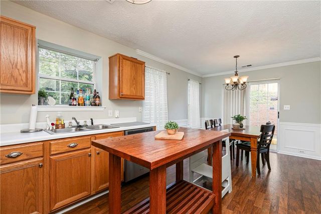 2812 Amhurst Way NW, Kennesaw, GA 30144