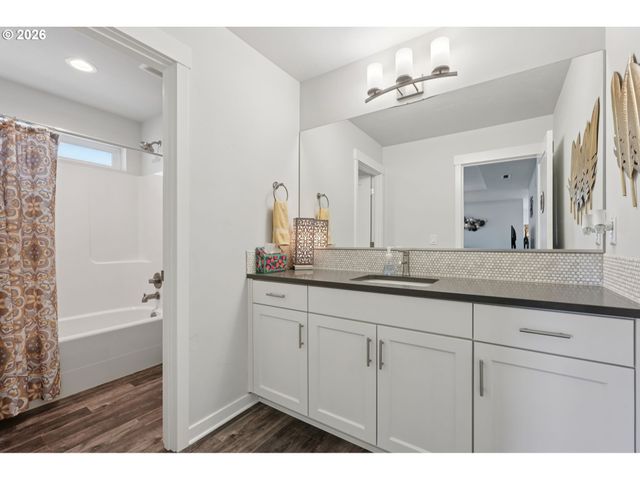 10004 Ne 133RD Ave, Vancouver, WA 98682