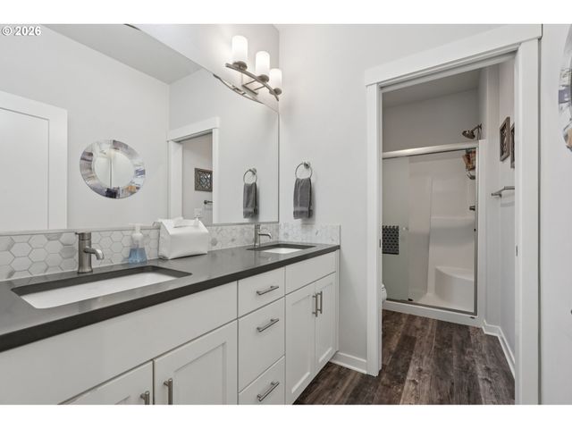 10004 Ne 133RD Ave, Vancouver, WA 98682