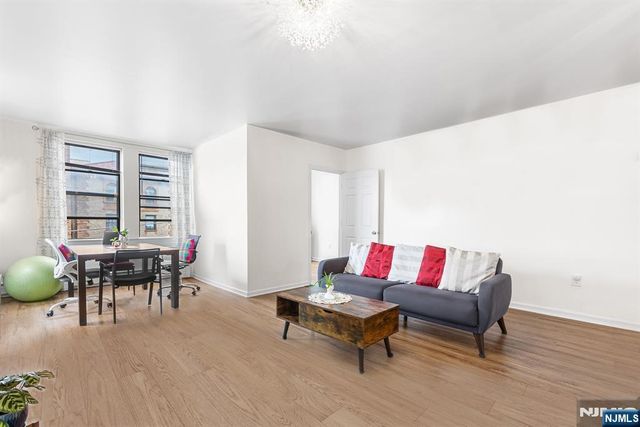 2787 John F Kennedy Boulevard 411, Jersey City, NJ 07306