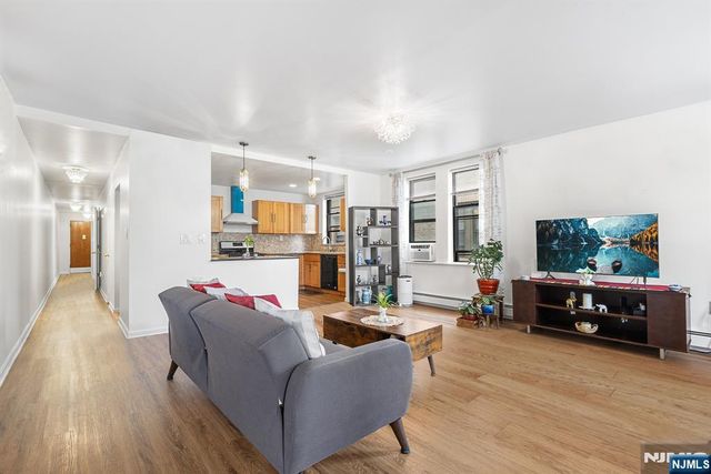 2787 John F Kennedy Boulevard 411, Jersey City, NJ 07306