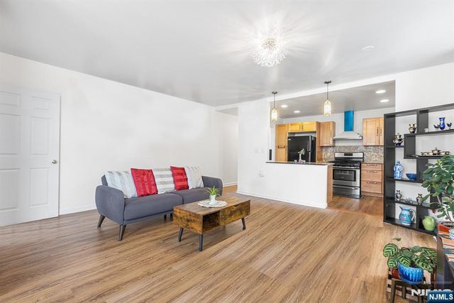 2787 John F Kennedy Boulevard 411, Jersey City, NJ 07306