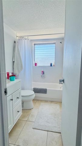 1425 Arthur 514b 514B, Hollywood, FL 33020