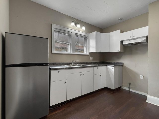 4672 N 40th STREET, Milwaukee, WI 53209