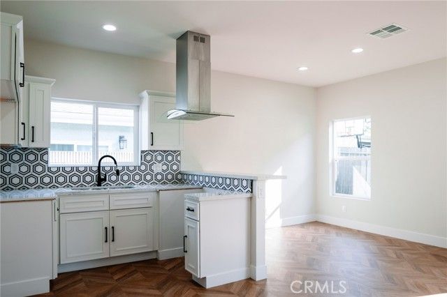 5916 Walnut Avenue, Long Beach, CA 90805