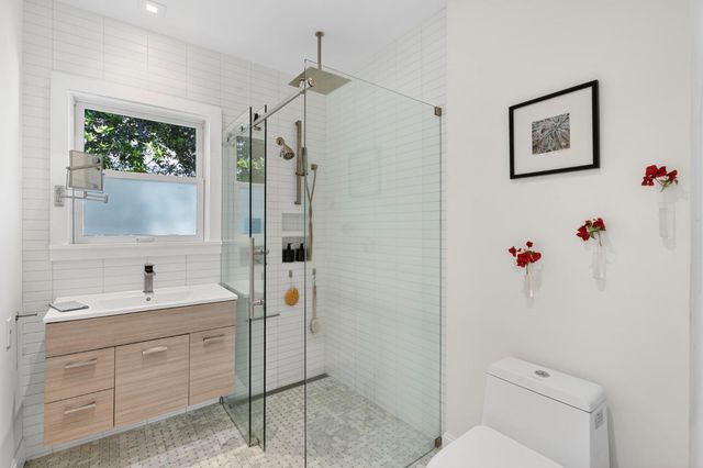 5032 8th Ave, Sacramento, CA 95820