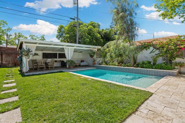 5032 8th Ave, Sacramento, CA 95820