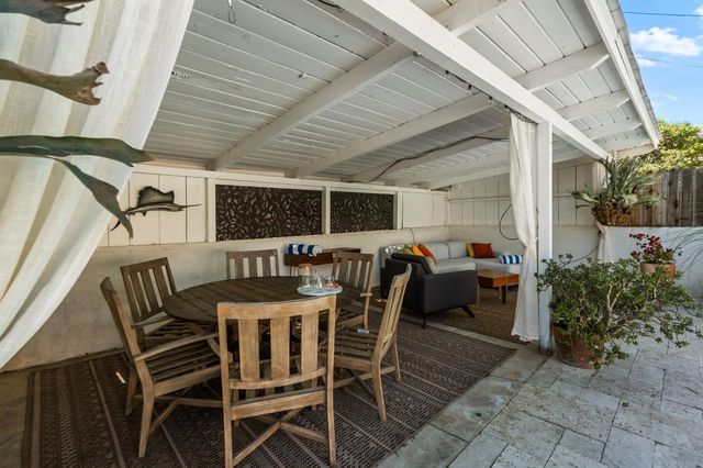 5032 8th Ave, Sacramento, CA 95820